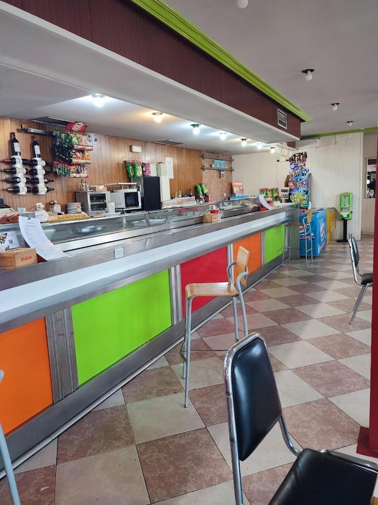 Hostal Restaurante Galicia Villardefrades ภายนอก รูปภาพ